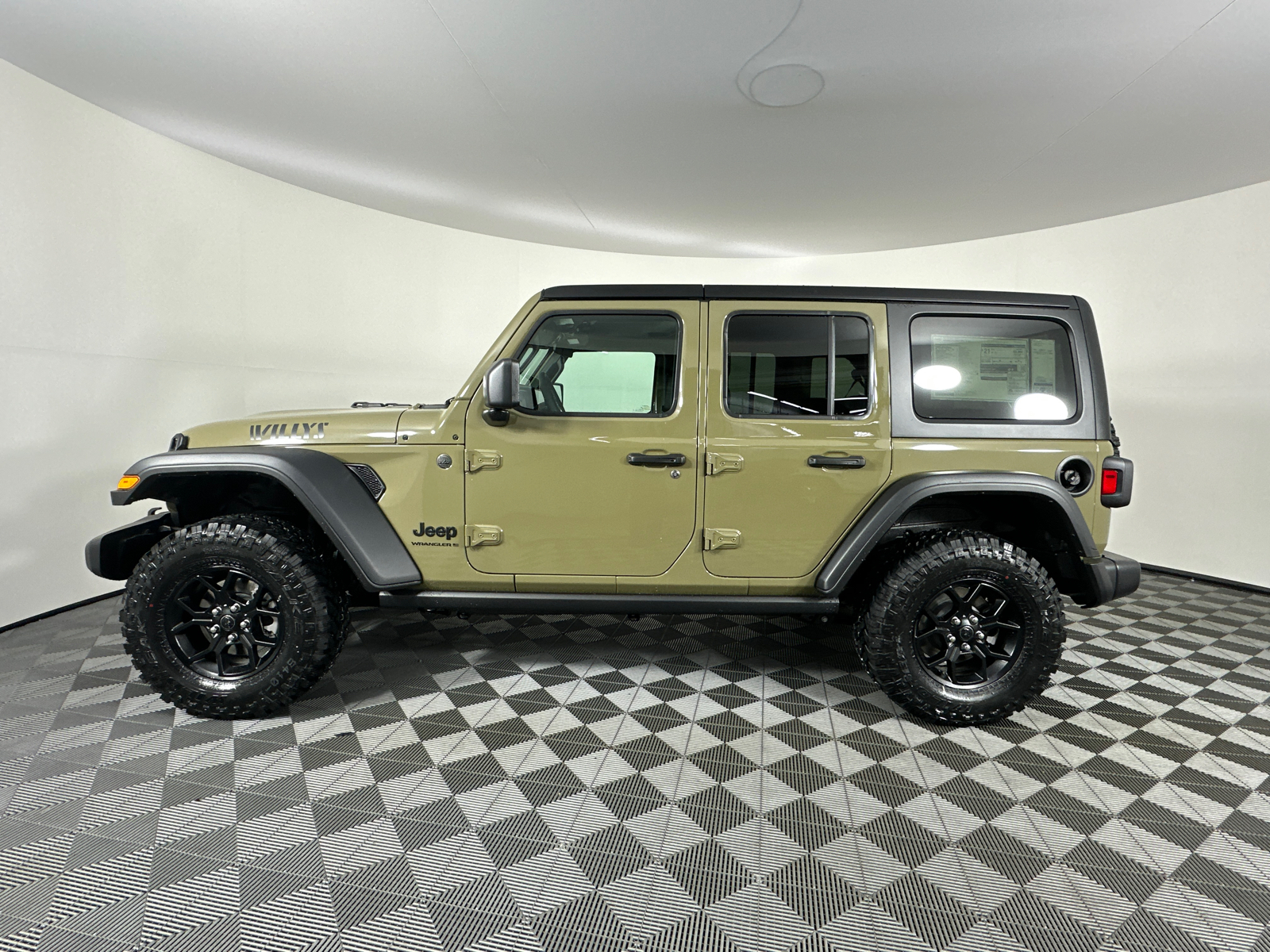 2025 Jeep Wrangler Willys 9