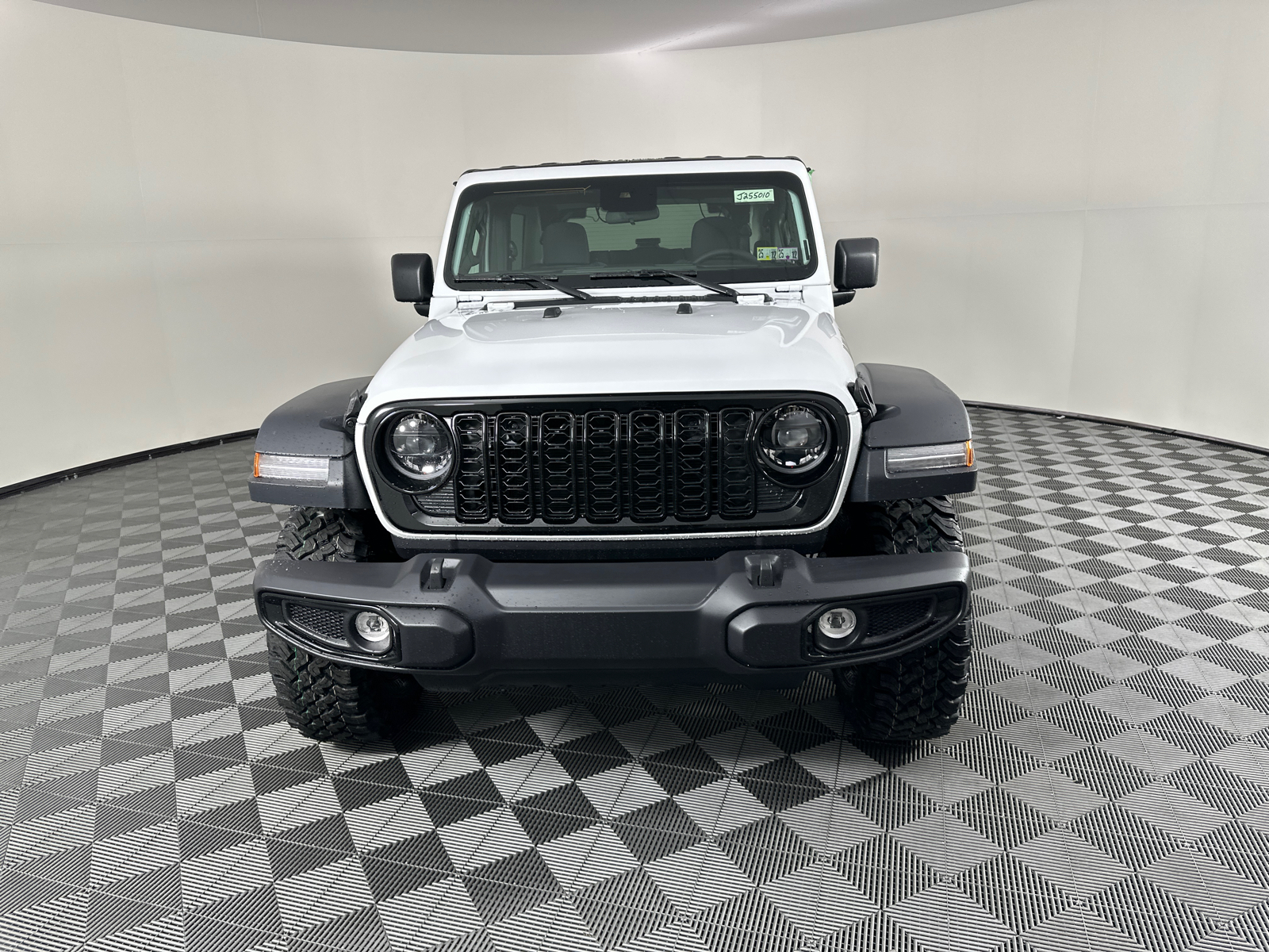 2025 Jeep Wrangler Sport 4