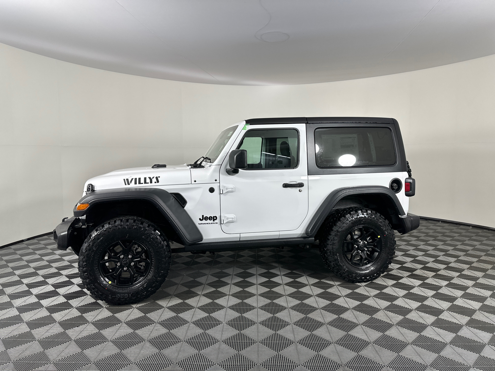 2025 Jeep Wrangler Sport 9