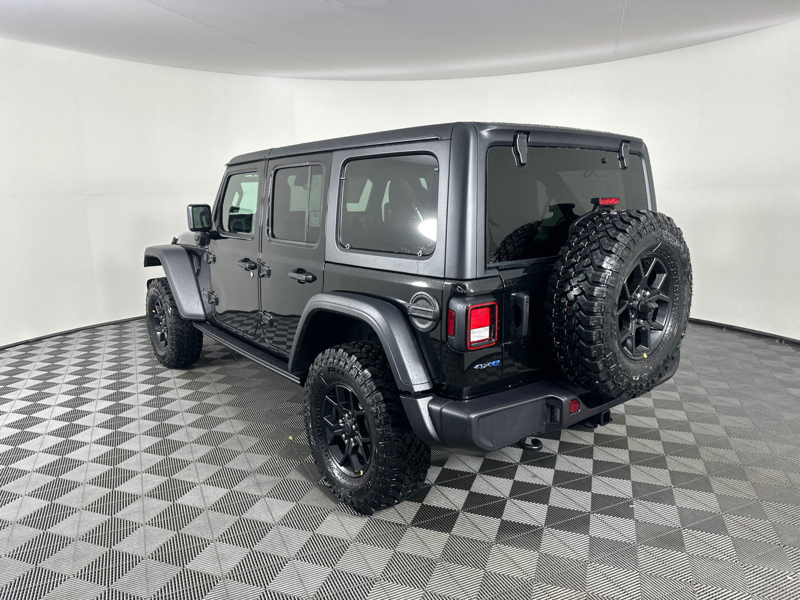 2025 Jeep Wrangler Willys 4xe 11