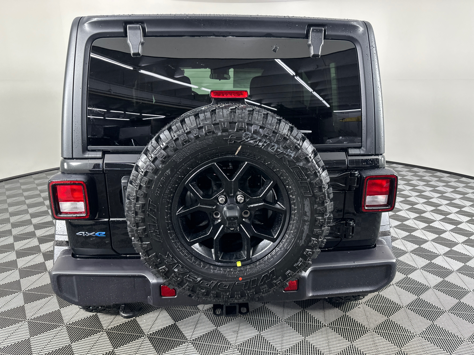 2025 Jeep Wrangler Willys 4xe 15