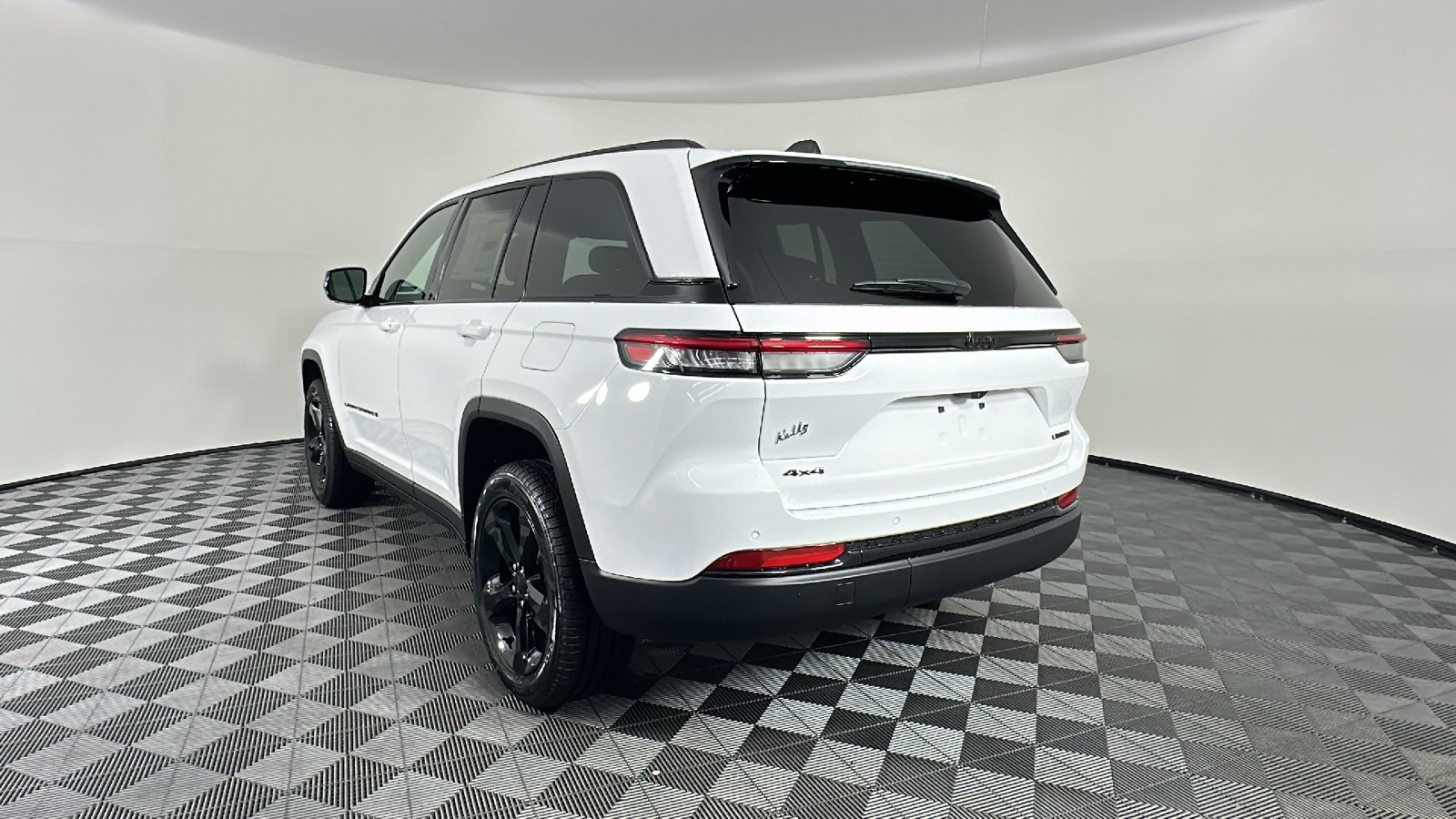 2025 Jeep Grand Cherokee Limited 10