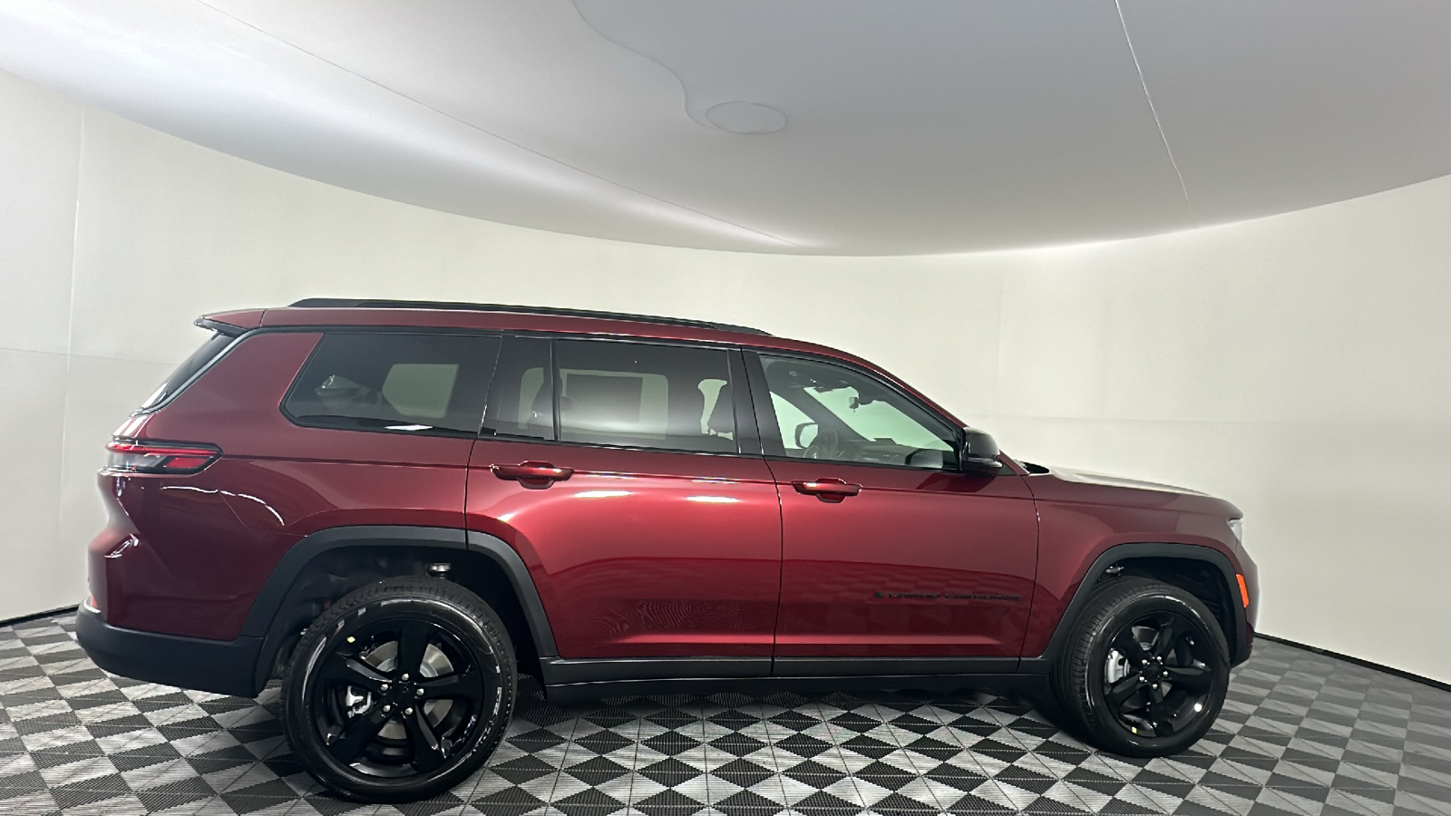 2025 Jeep Grand Cherokee L Limited 21