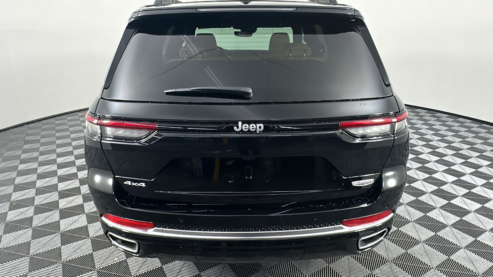 2025 Jeep Grand Cherokee Summit 15