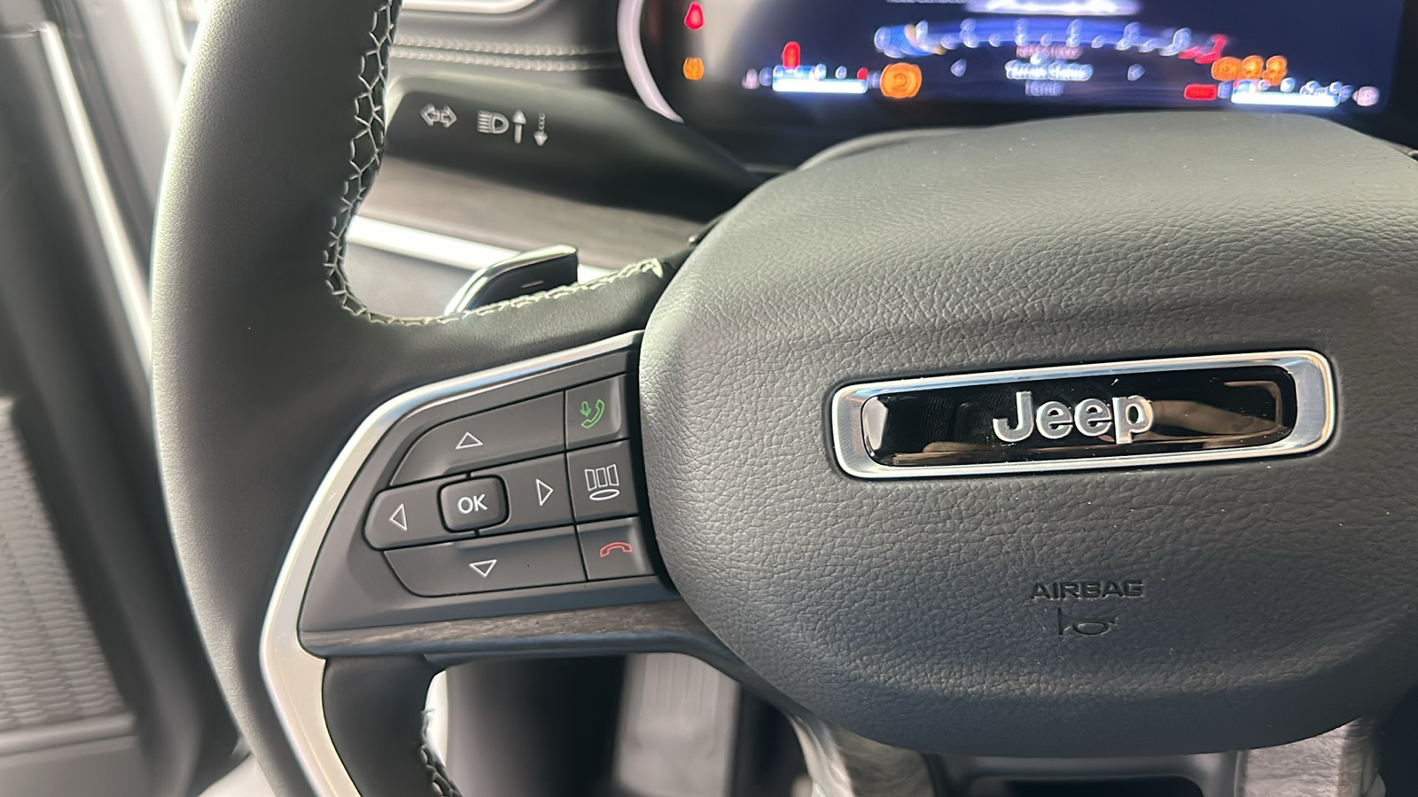 2025 Jeep Grand Cherokee L Limited 36