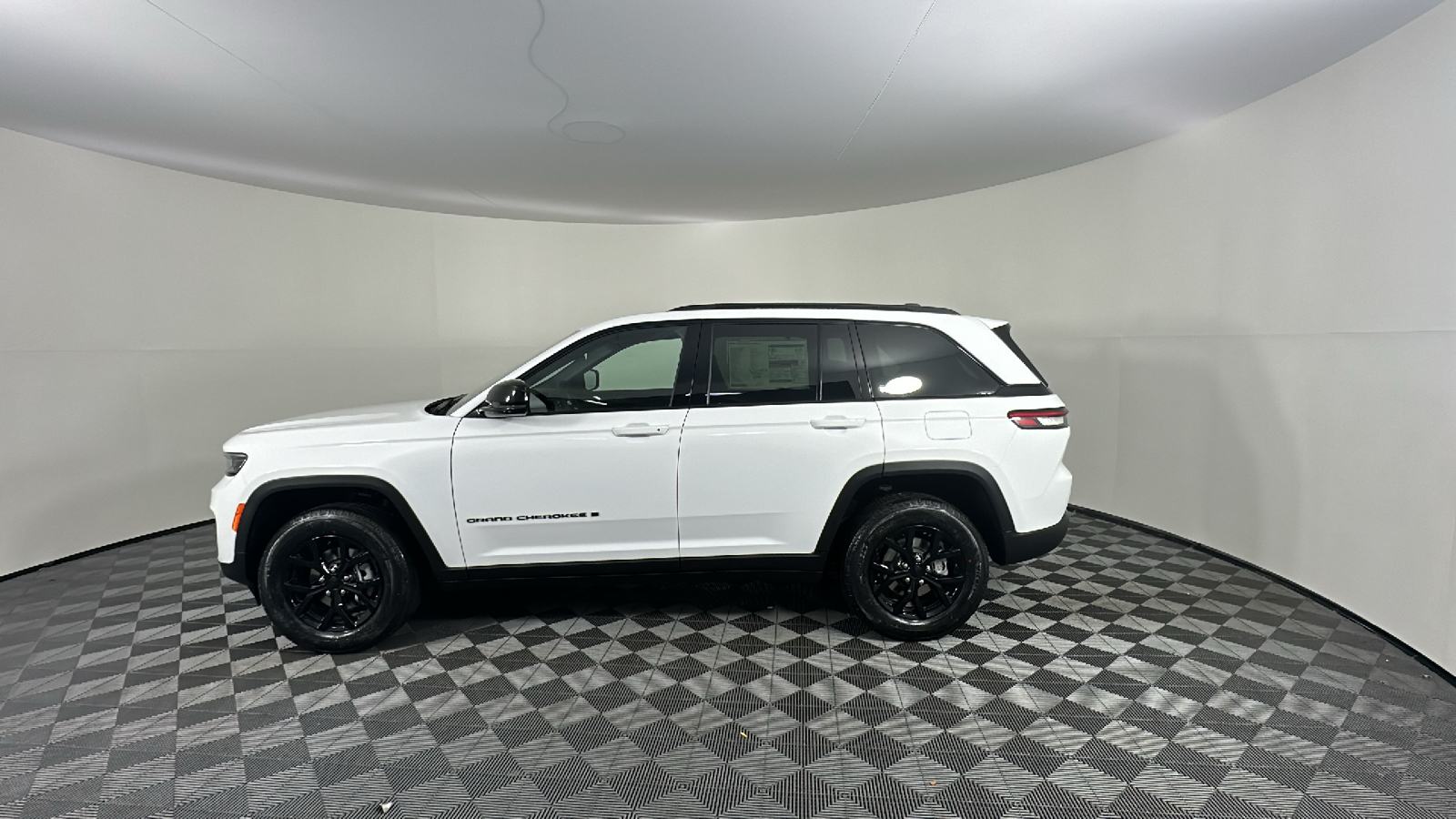 2025 Jeep Grand Cherokee Altitude X 7