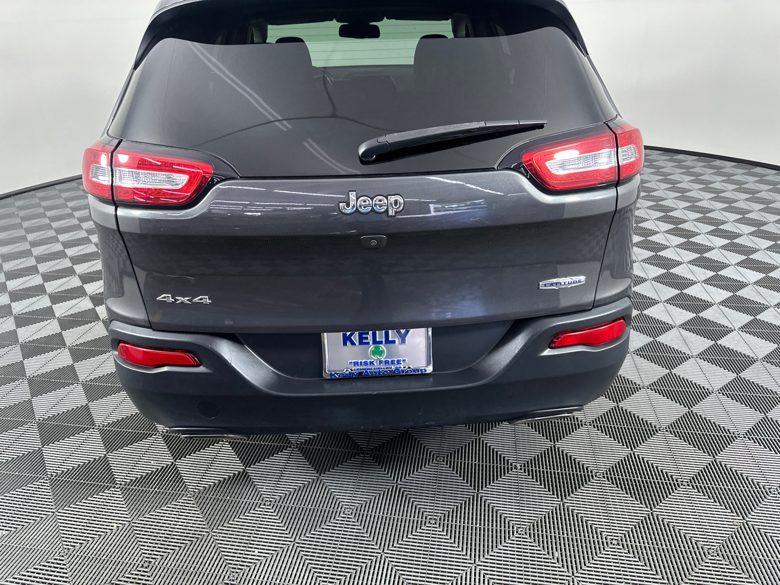 2016 Jeep Cherokee Latitude 13