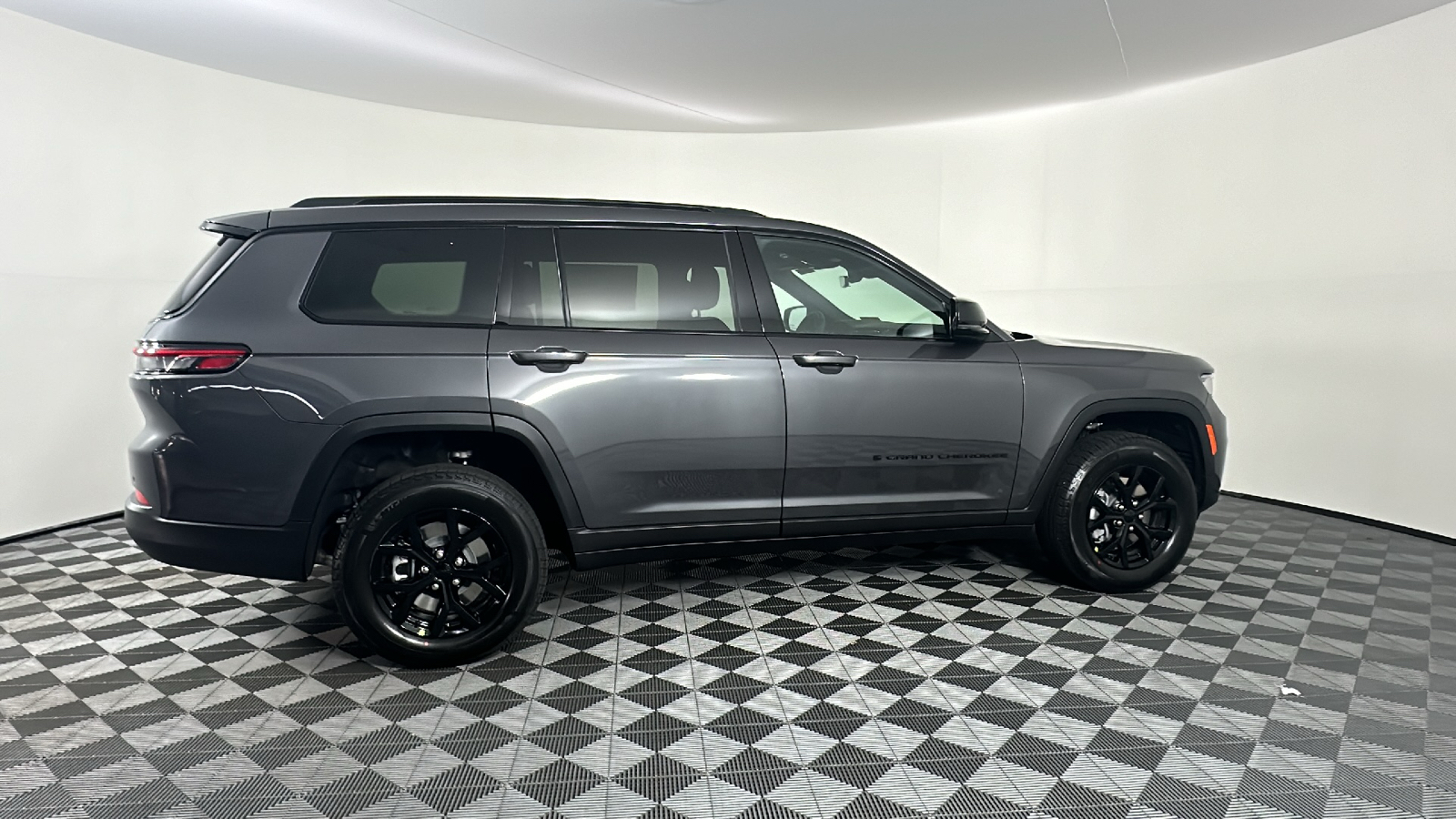 2025 Jeep Grand Cherokee L Altitude X 22