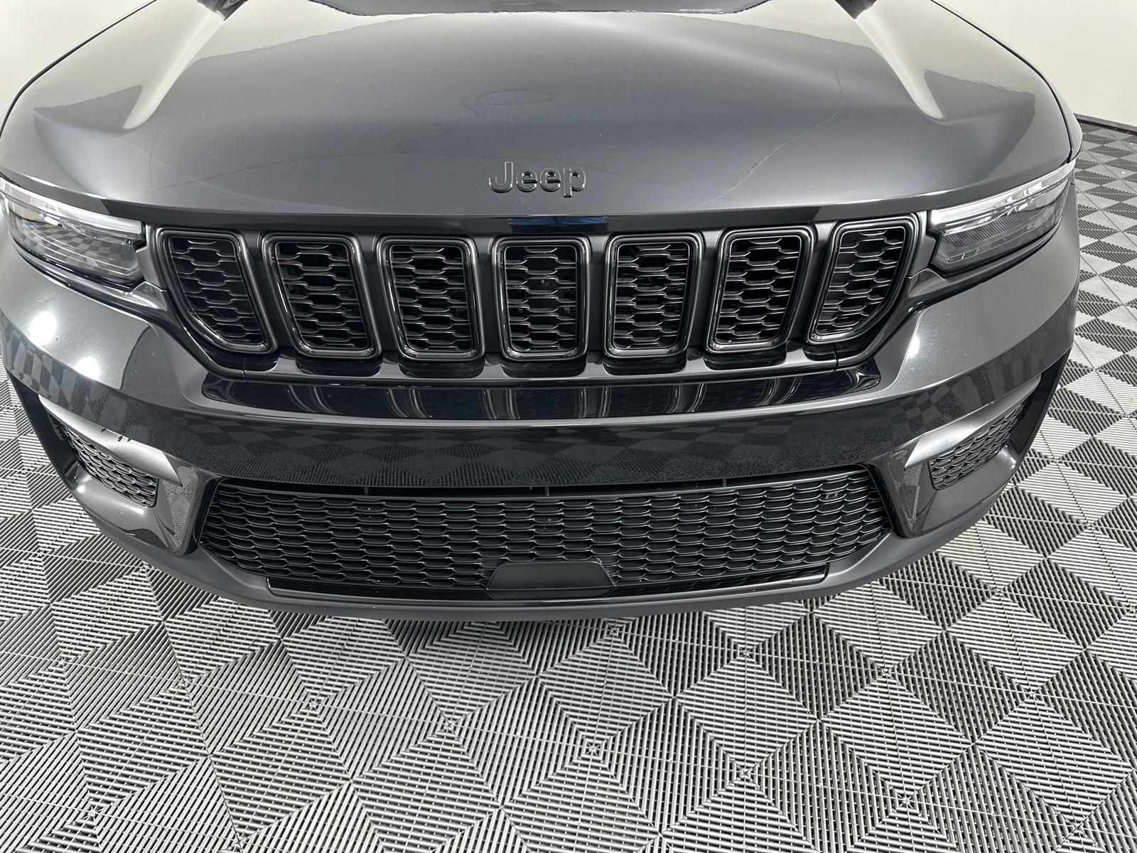 2025 Jeep Grand Cherokee Altitude X 3