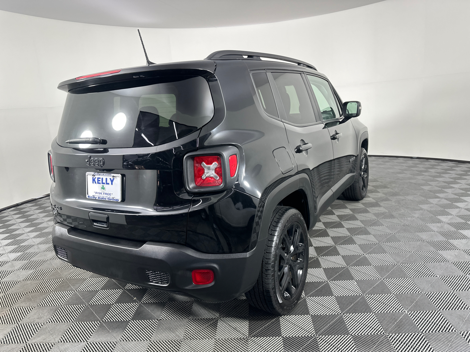 2023 Jeep Renegade Latitude 15