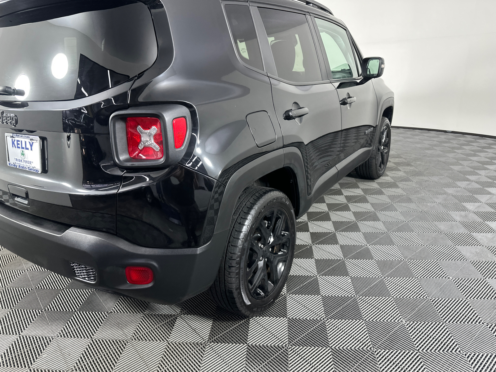 2023 Jeep Renegade Latitude 16