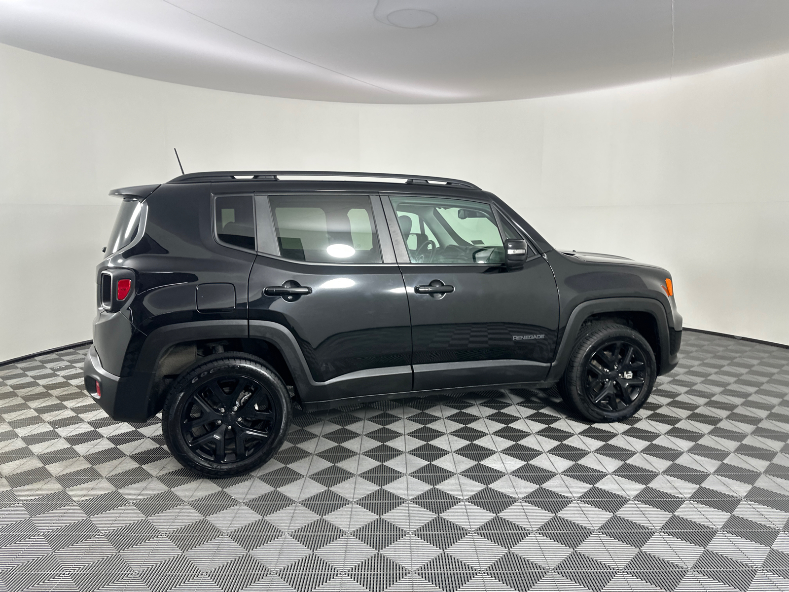 2023 Jeep Renegade Latitude 18