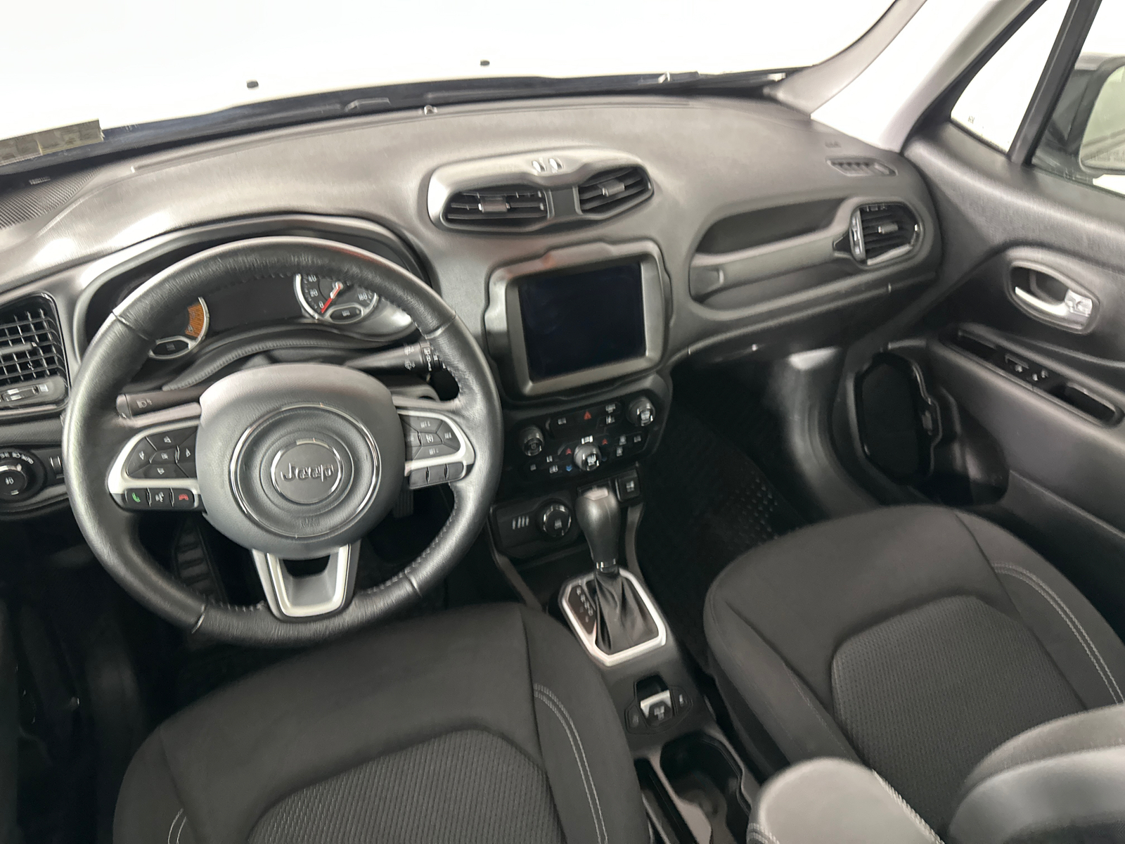 2023 Jeep Renegade Latitude 25