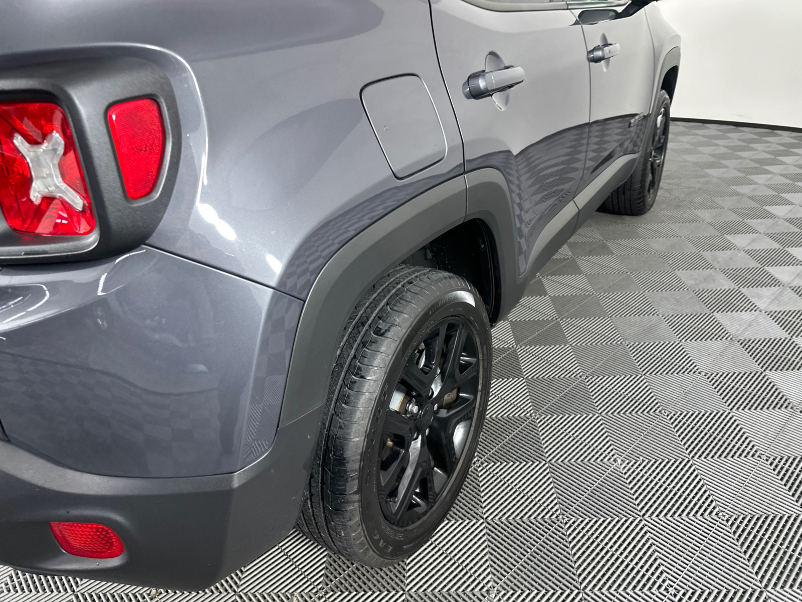 2023 Jeep Renegade Altitude 16