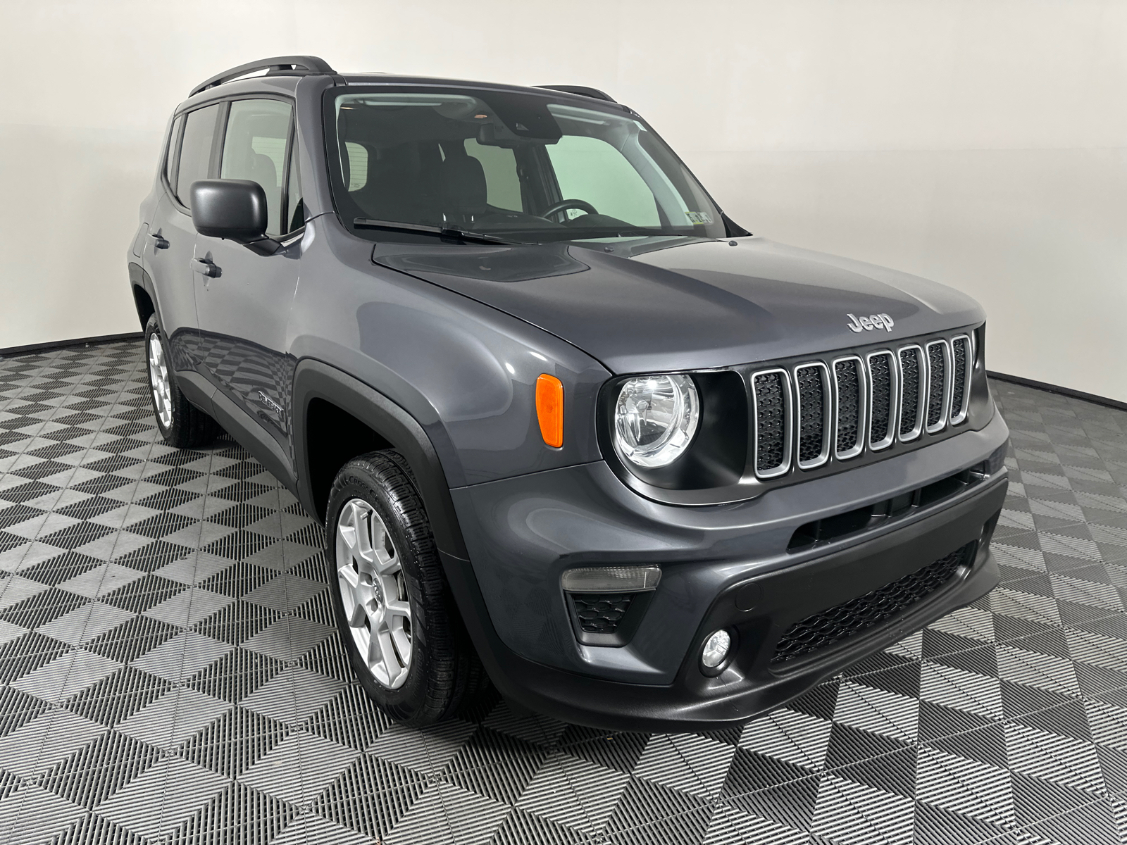 2023 Jeep Renegade Latitude 2