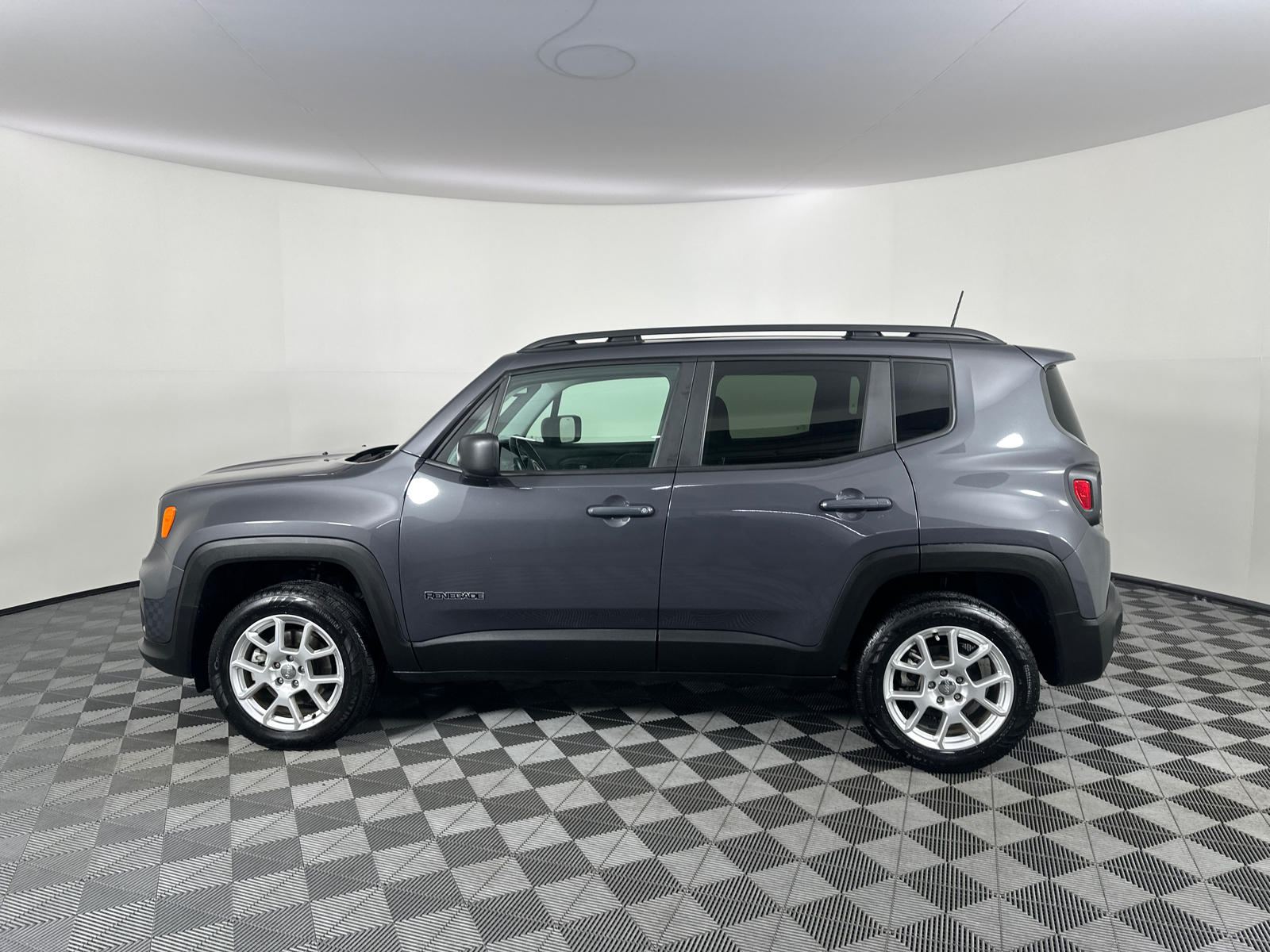 2023 Jeep Renegade Latitude 10