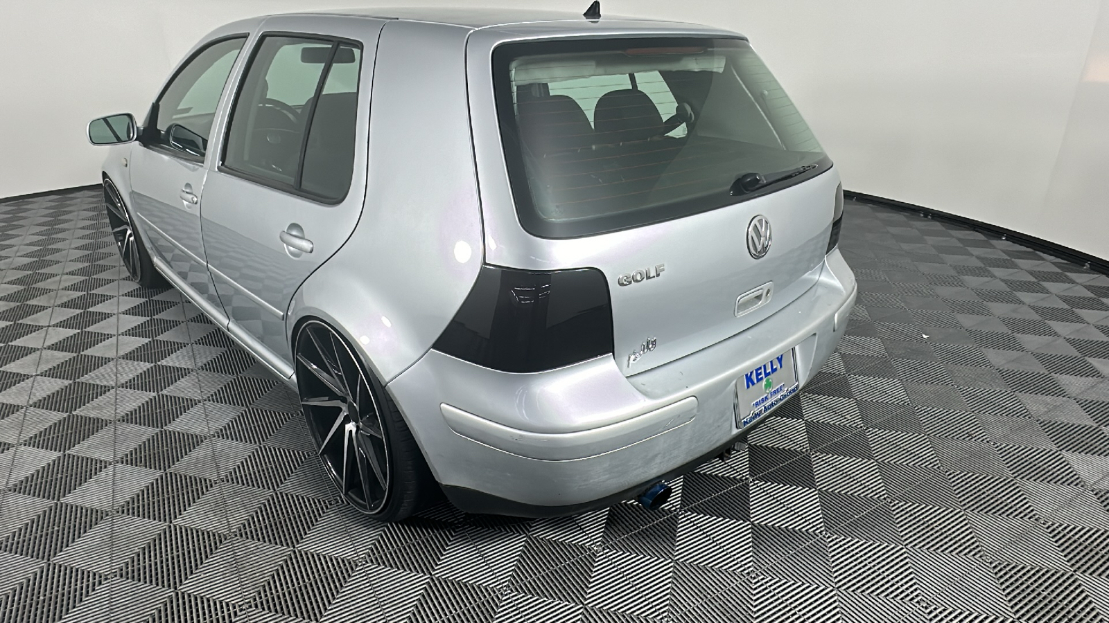 2003 Volkswagen Golf GLS 12
