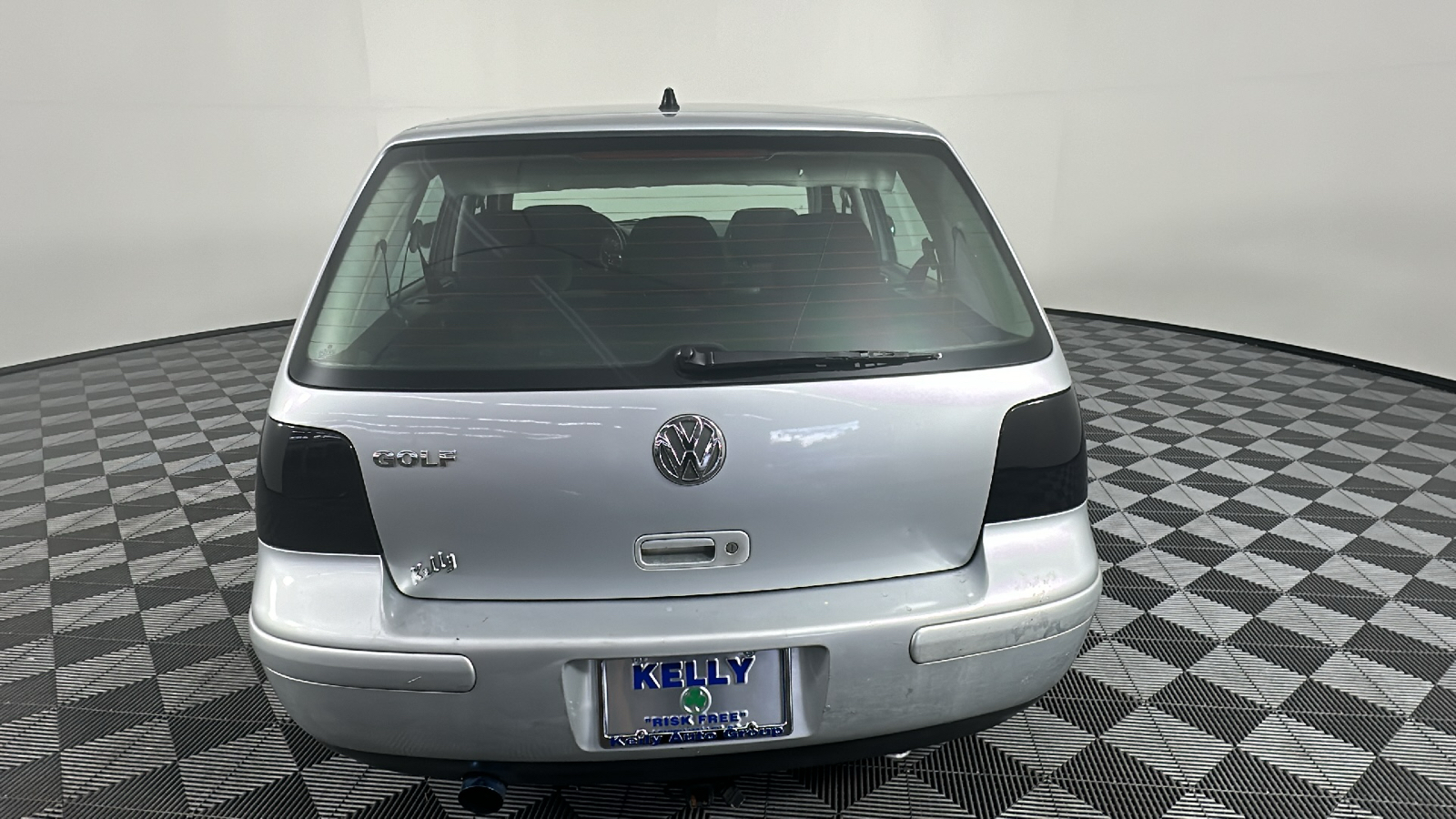 2003 Volkswagen Golf GLS 15