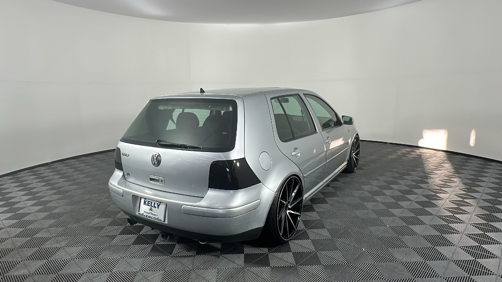 2003 Volkswagen Golf GLS 18