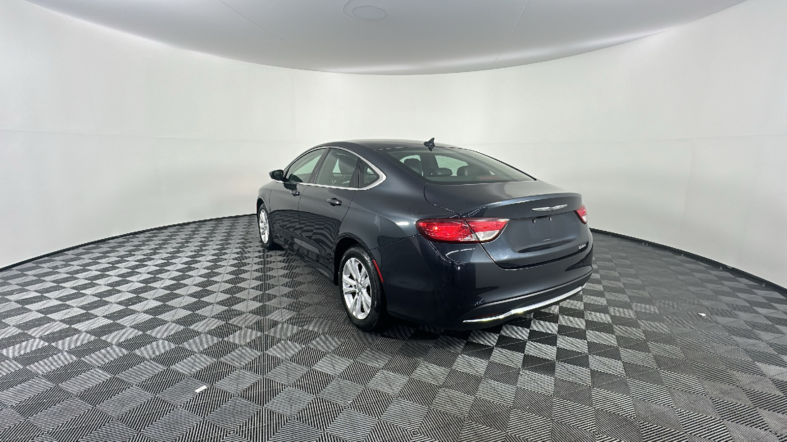 2017 Chrysler 200 Limited 9