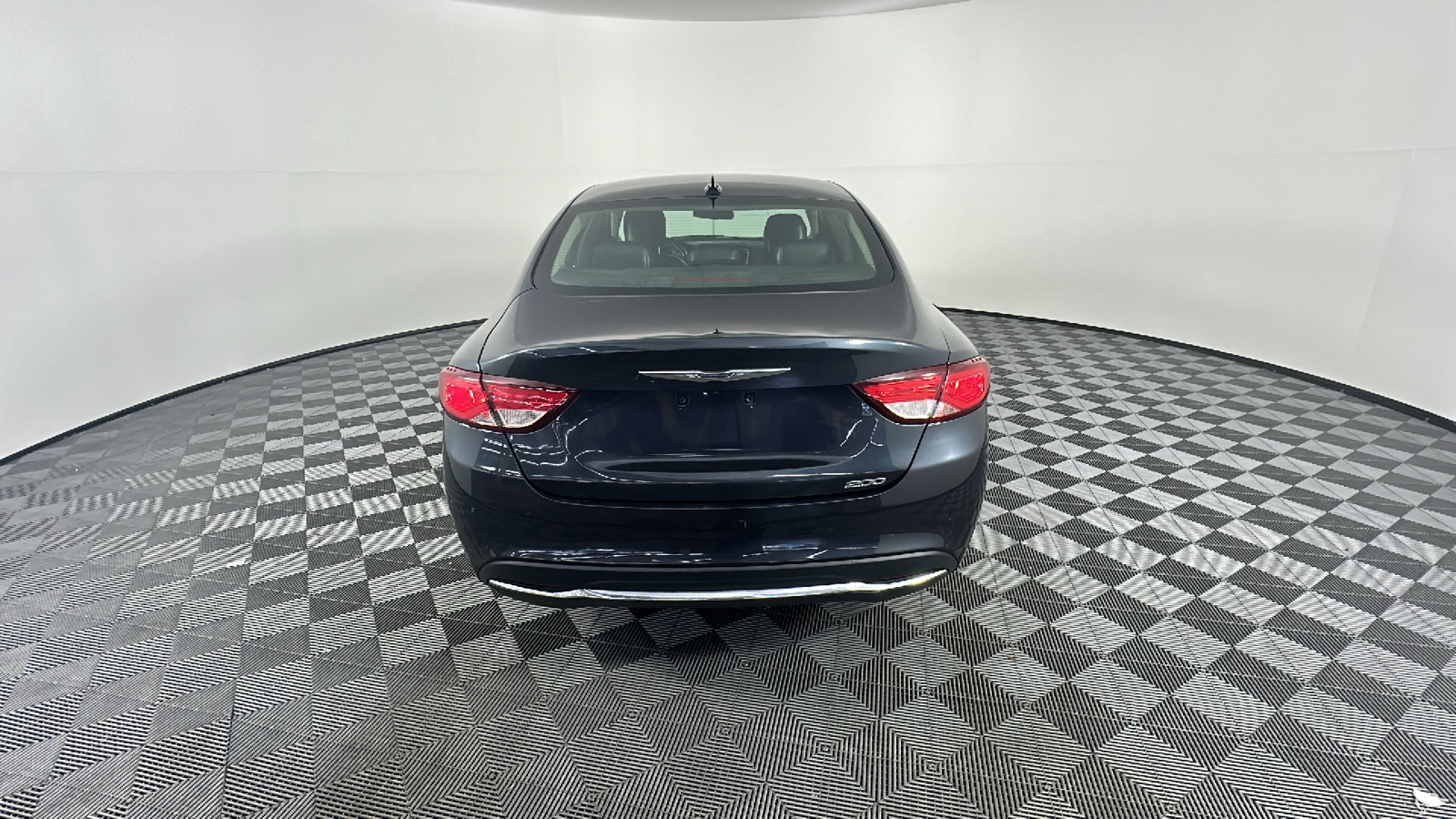 2017 Chrysler 200 Limited 12