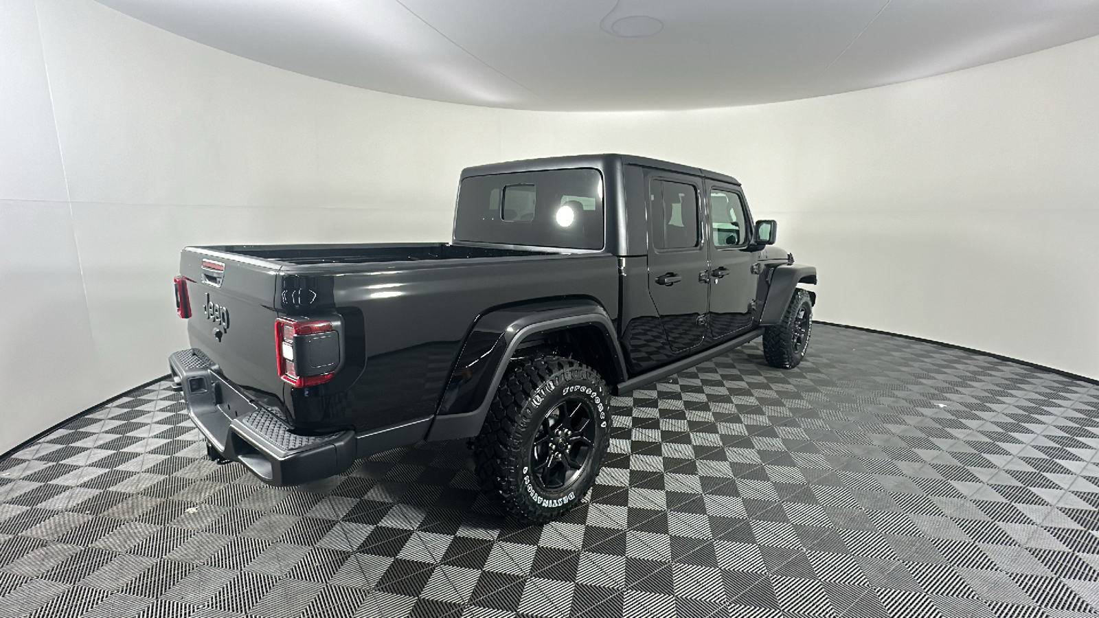 2024 Jeep Gladiator  15