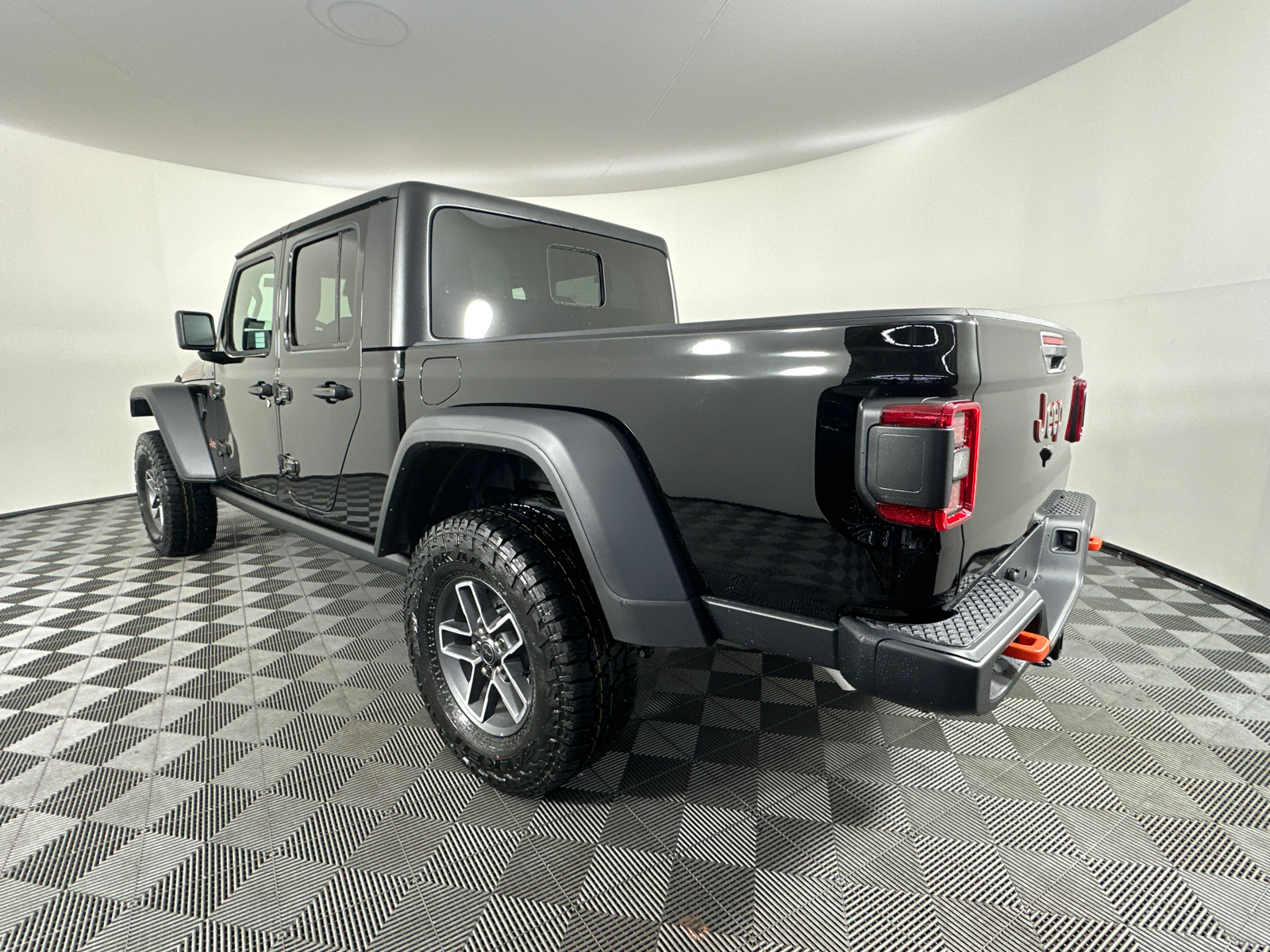 2025 Jeep Gladiator Mojave 11