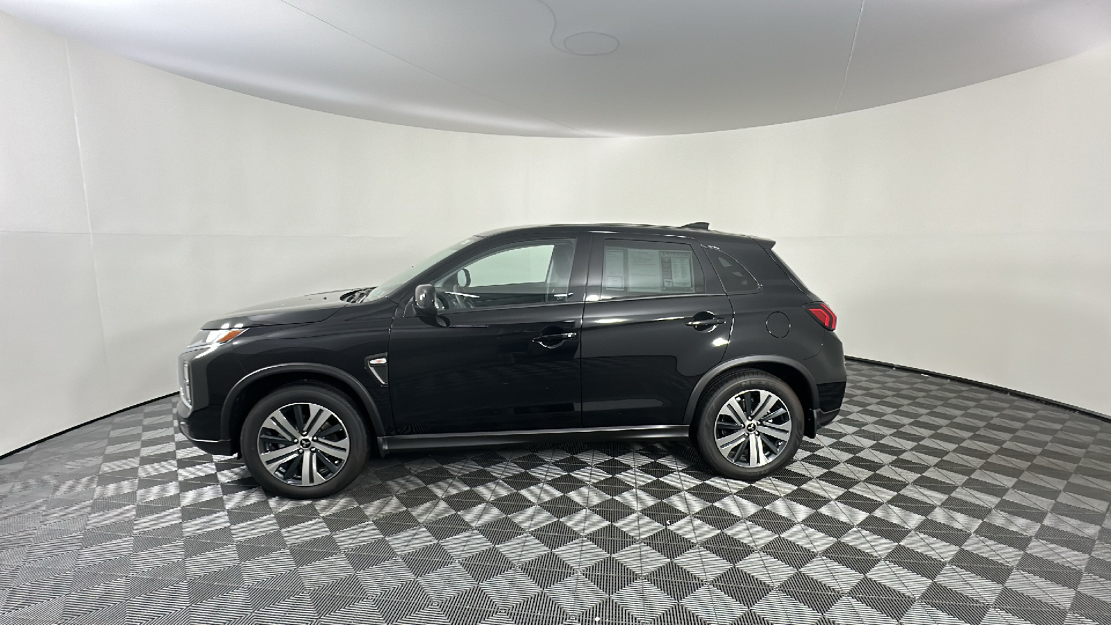 2024 Mitsubishi Outlander Sport 2.0 ES 9