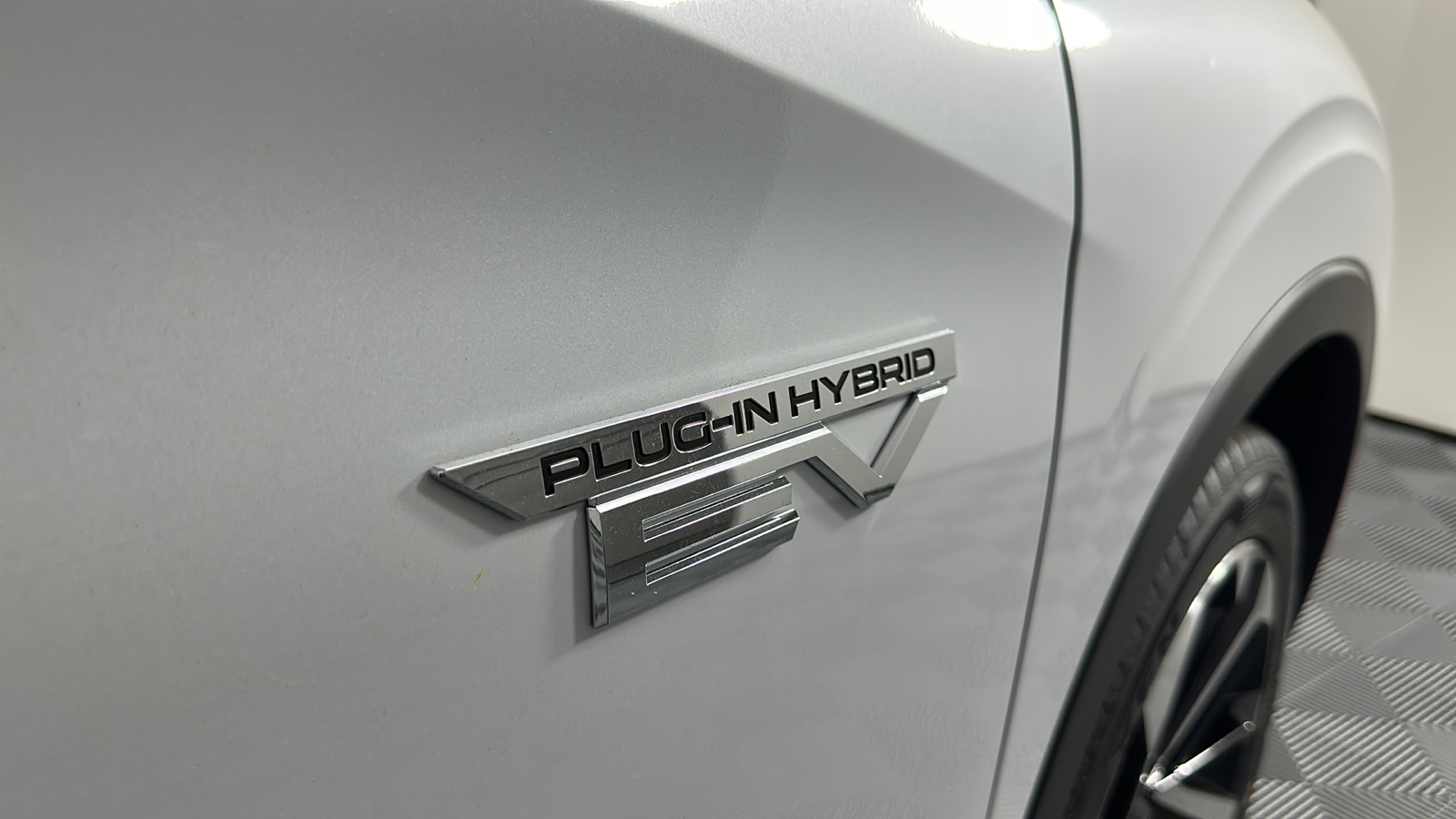 2023 Mitsubishi Outlander PHEV SEL 10
