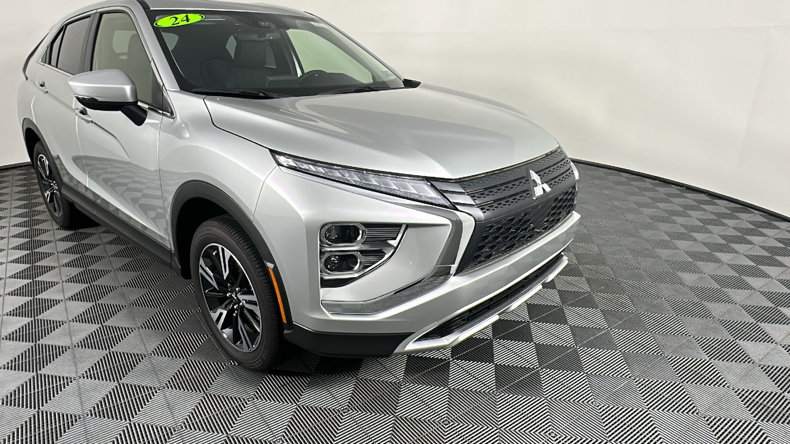 2024 Mitsubishi Eclipse Cross SE 2