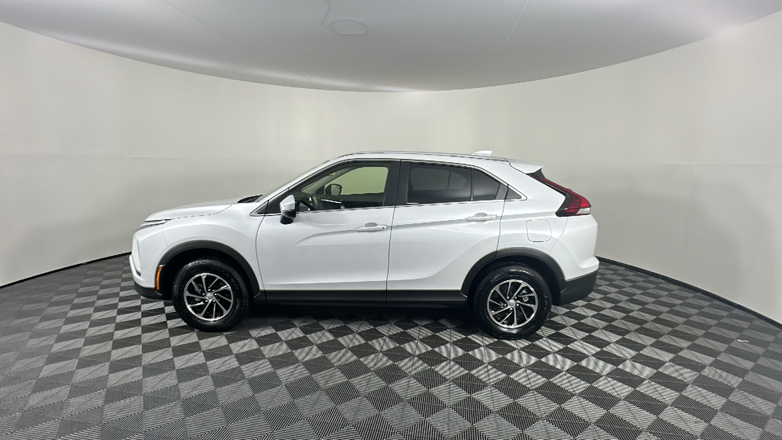 2024 Mitsubishi Eclipse Cross ES 7