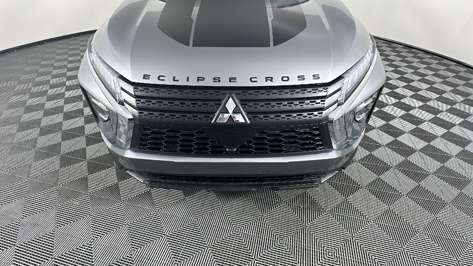 2024 Mitsubishi Eclipse Cross  3