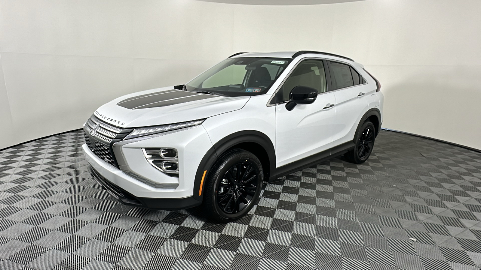 2024 Mitsubishi Eclipse Cross Black Edition 6