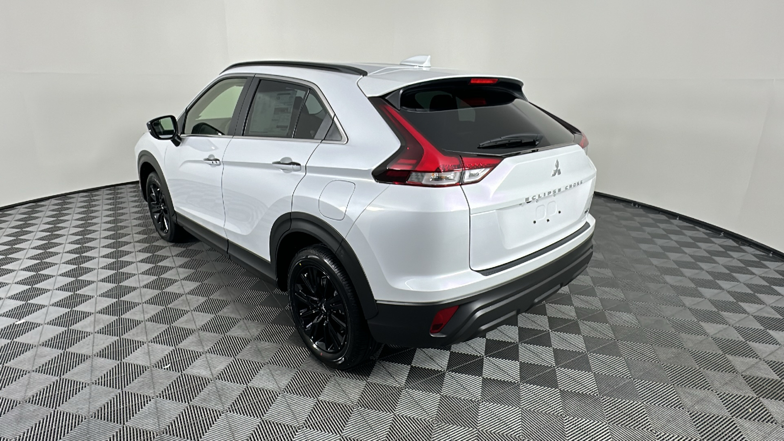 2024 Mitsubishi Eclipse Cross Black Edition 11