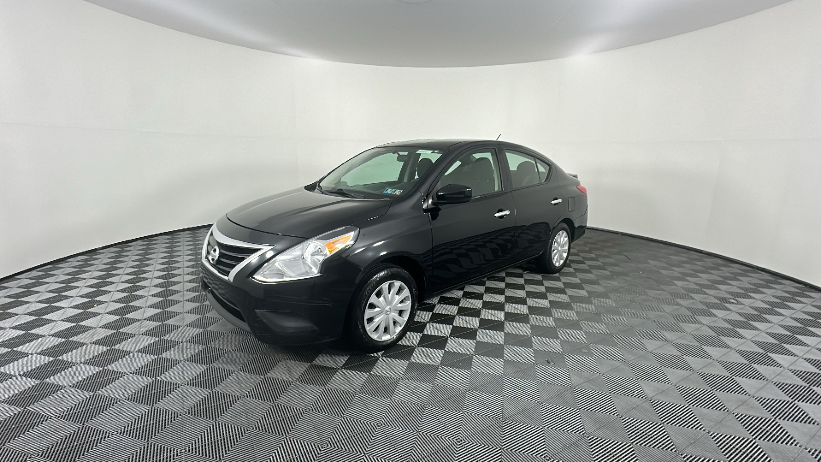 2018 Nissan Versa S 4