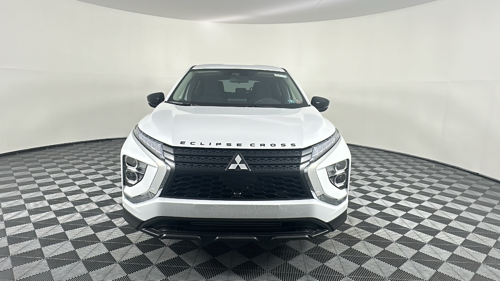 2024 Mitsubishi Eclipse Cross LE 4