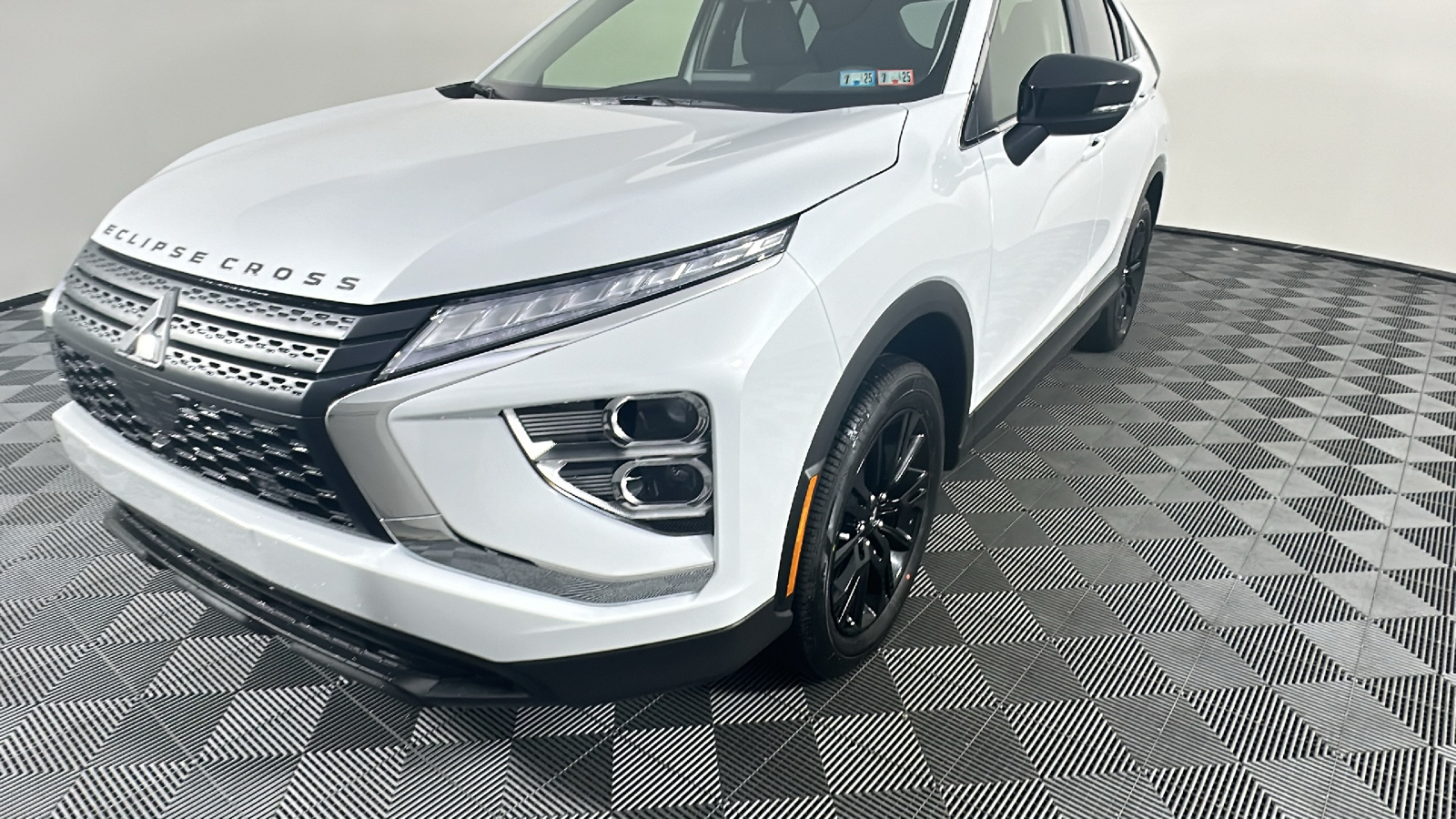 2024 Mitsubishi Eclipse Cross LE 7