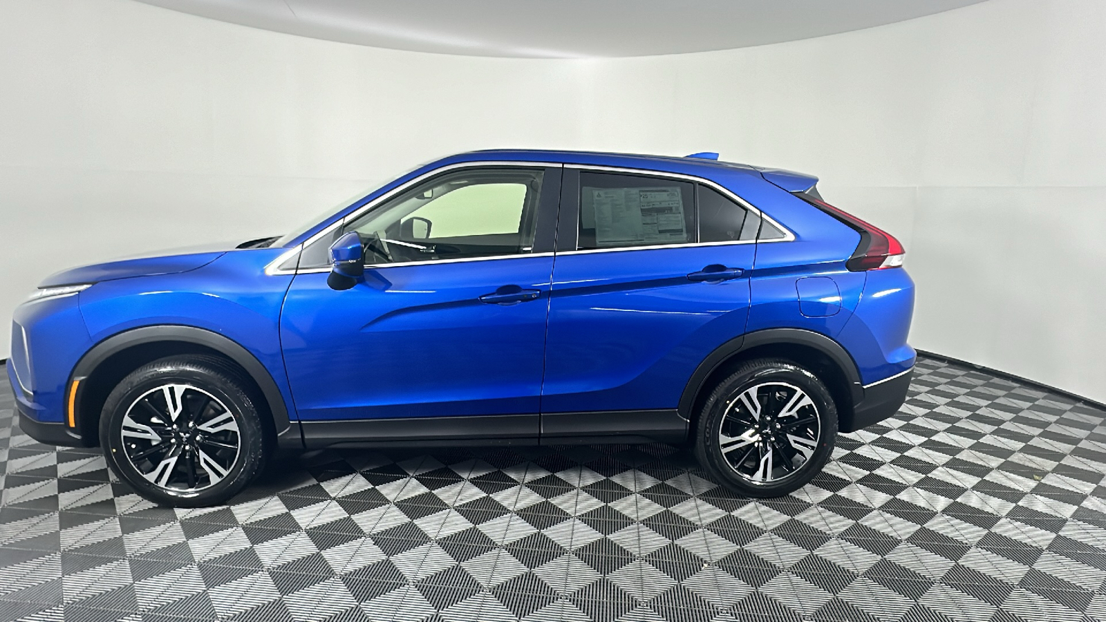 2024 Mitsubishi Eclipse Cross SE 9