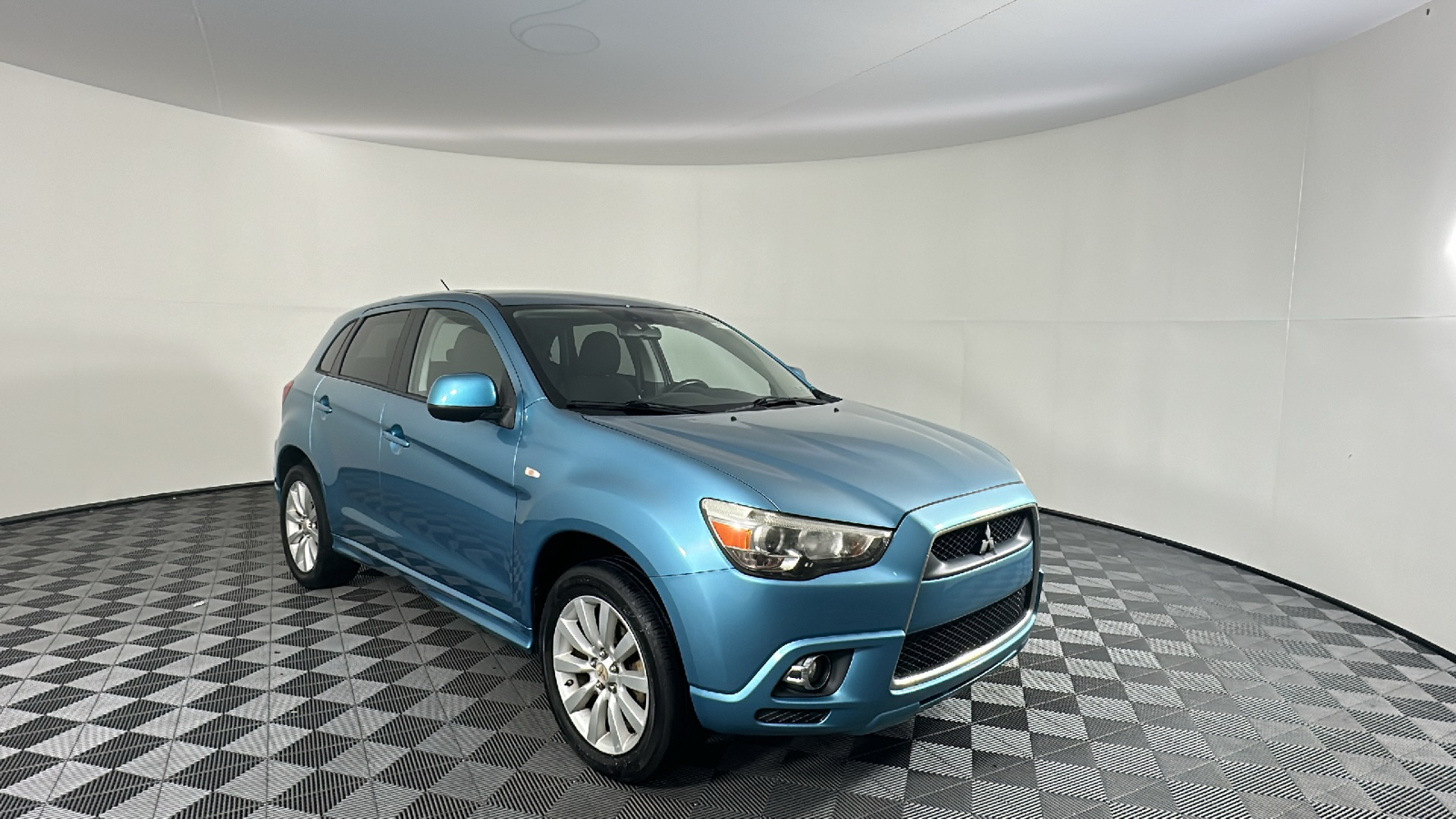 2011 Mitsubishi Outlander Sport SE 1