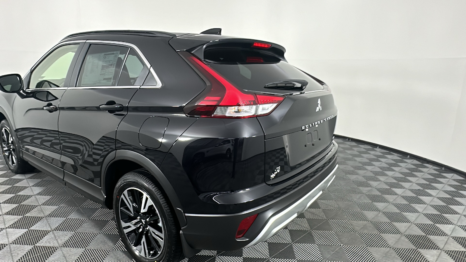 2024 Mitsubishi Eclipse Cross SE 12