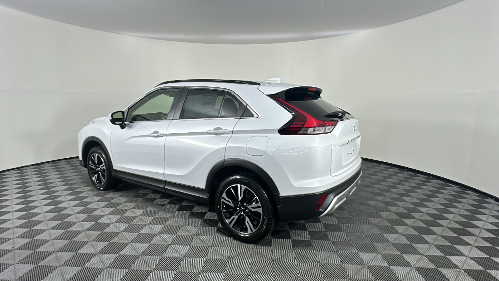 2024 Mitsubishi Eclipse Cross SE 11