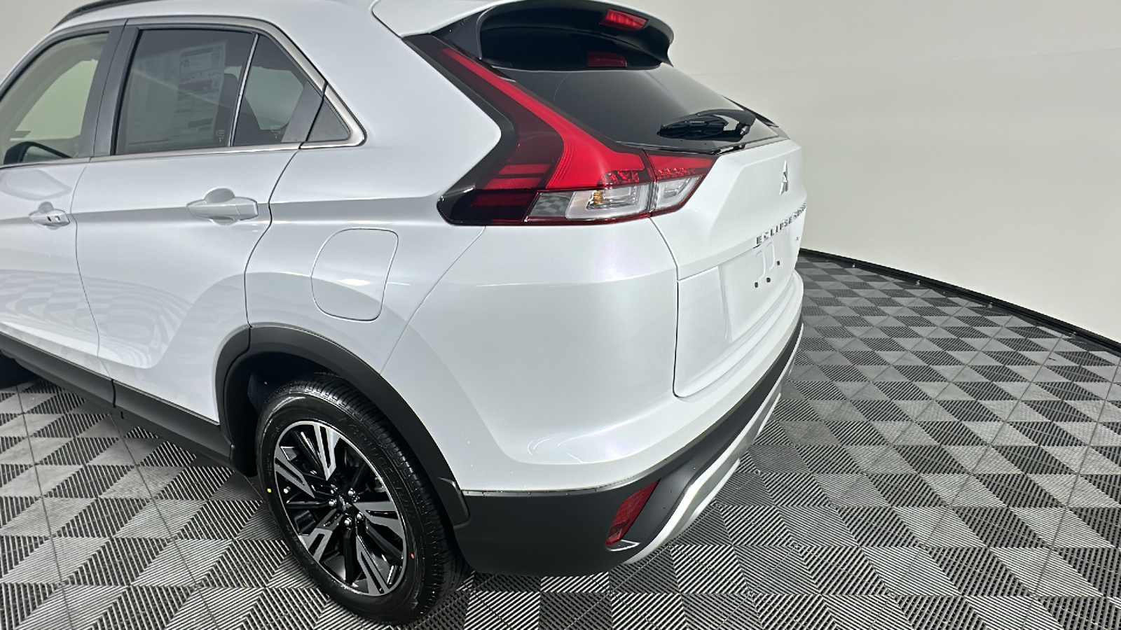 2024 Mitsubishi Eclipse Cross SE 12