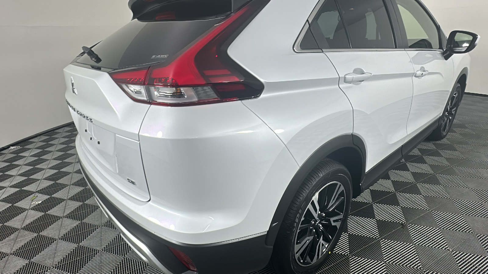 2024 Mitsubishi Eclipse Cross SE 20