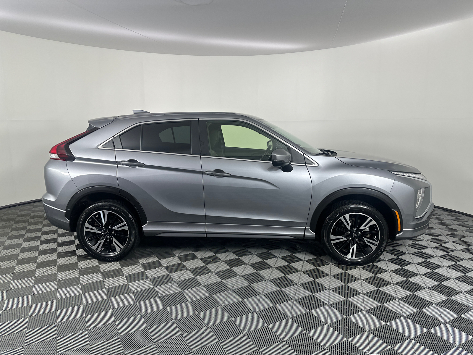 2023 Mitsubishi Eclipse Cross  18