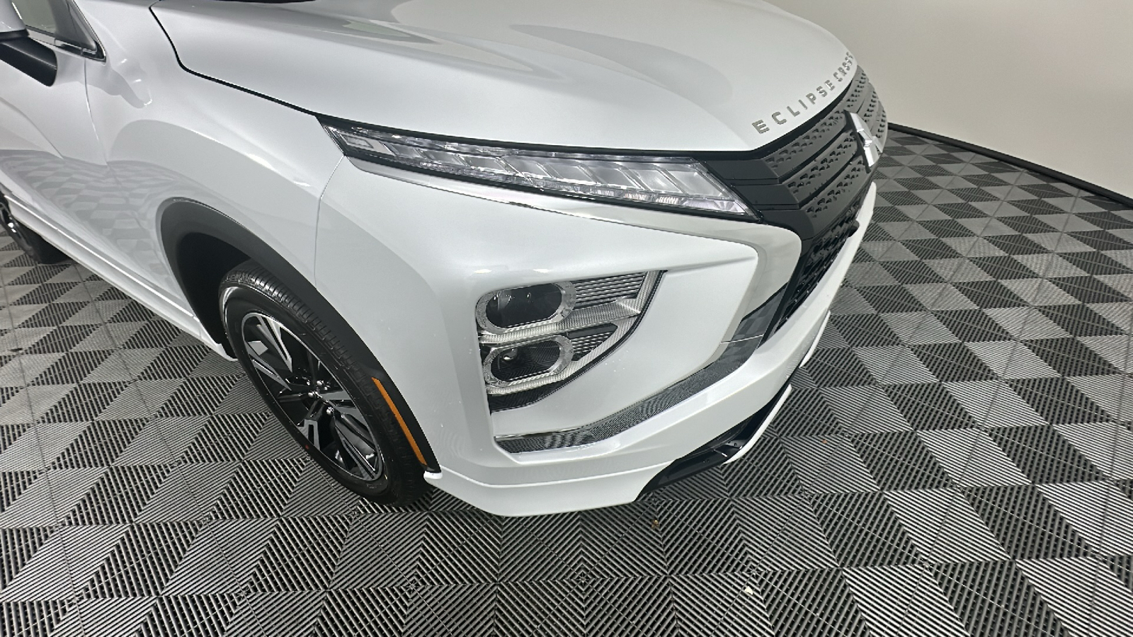 2024 Mitsubishi Eclipse Cross SEL 2