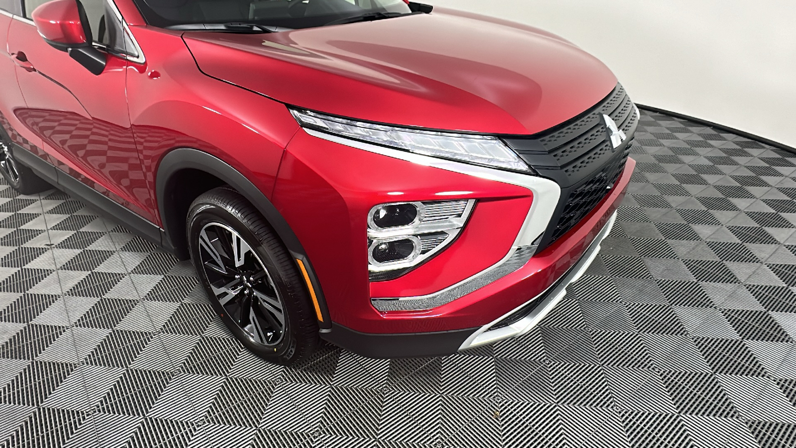 2024 Mitsubishi Eclipse Cross SE 2