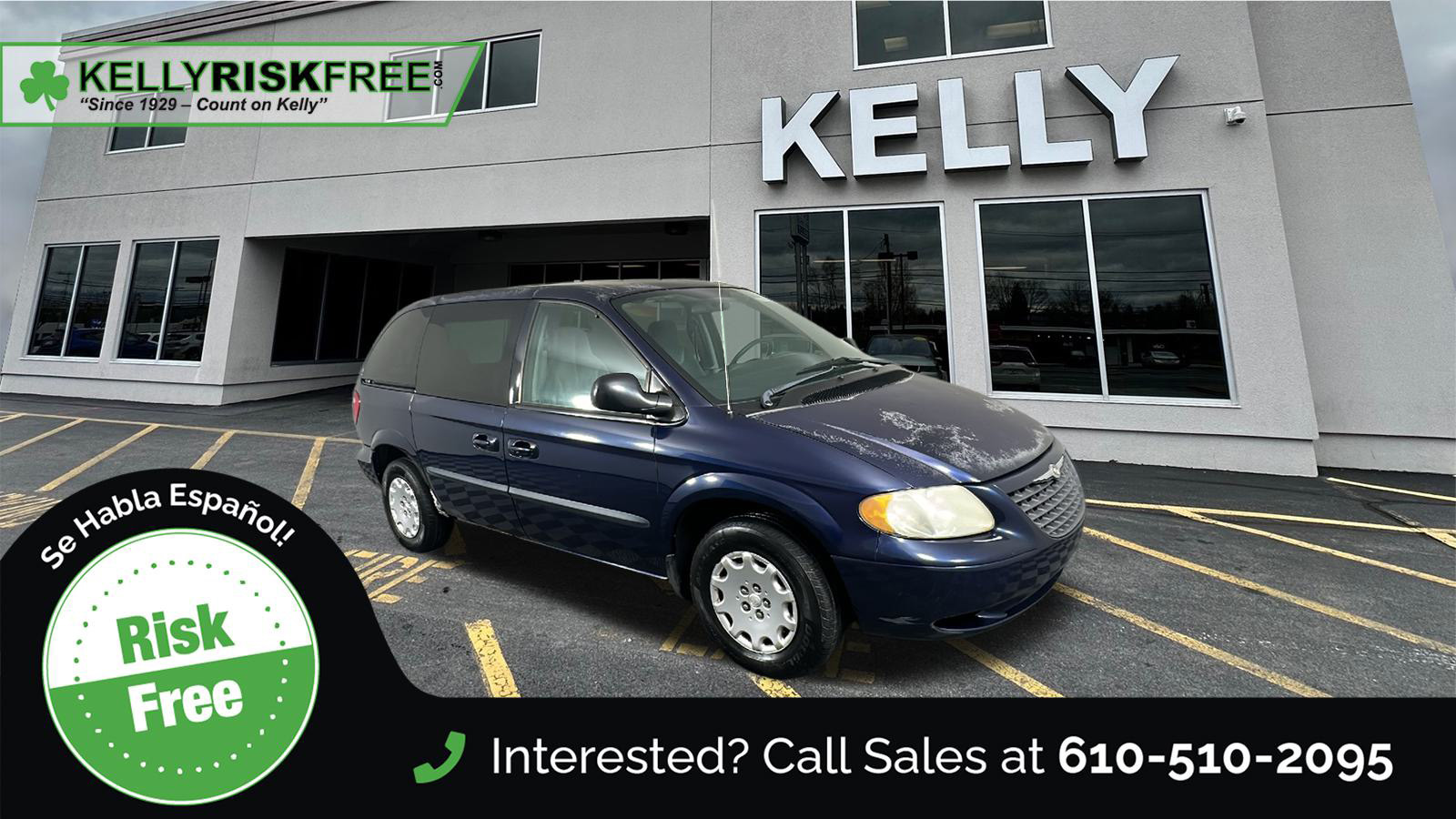 2004 Chrysler Town & Country LX 1
