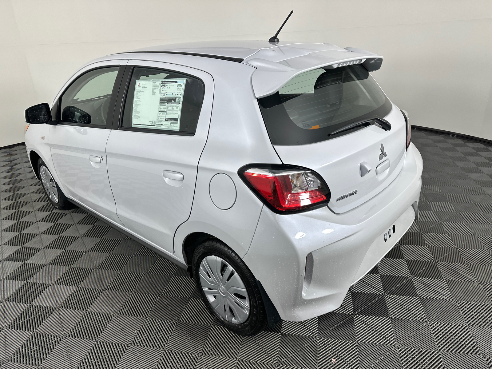 2024 Mitsubishi Mirage ES 12