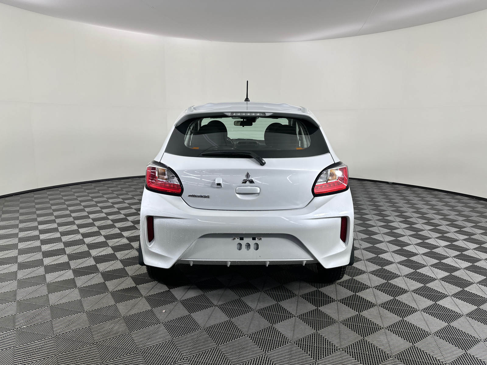 2024 Mitsubishi Mirage ES 14