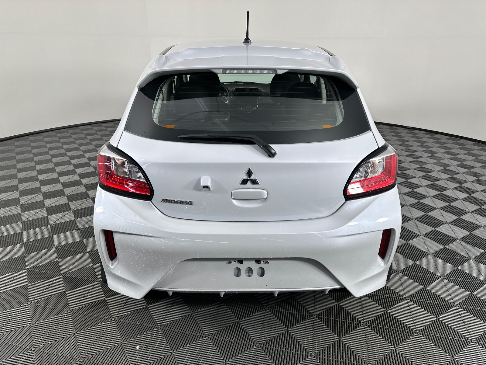 2024 Mitsubishi Mirage ES 15